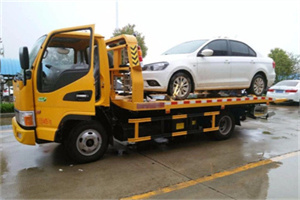 金寨附近拖车救援24小时服务热线